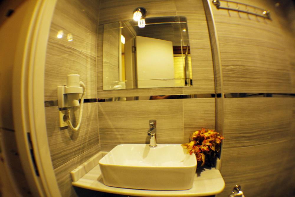 Taxim Hg Hotel Istanboel